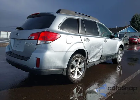2013 Subaru Outback 3.6R Limited z USA, uszkodzony, nr VIN 4S4BRDJC7D2232759